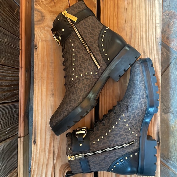 MICHAEL MICHAEL KORS RORY BOOT - Picture 5 of 6